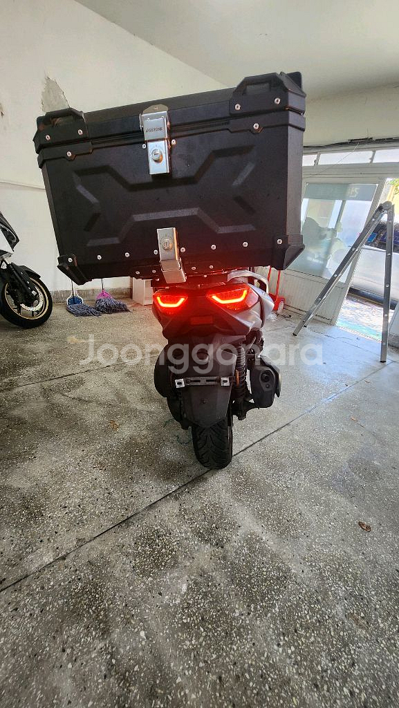 야마하 XMAX 스쿠터 22년식 300만원--5