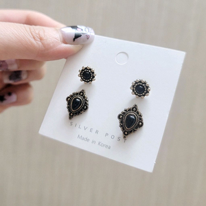 무니켈침 귀걸이