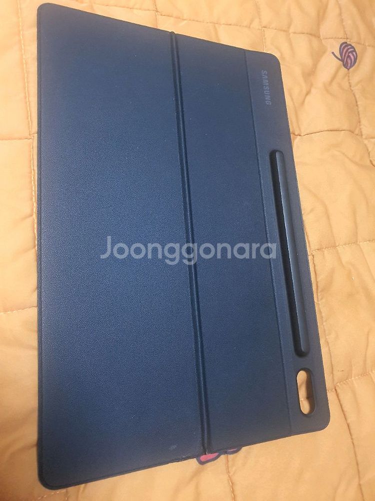 갤럭시탭s7+ 정품 북커버 팝니다--1