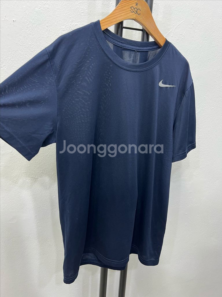 정품) 나이키 드라이핏 남성 반팔 티셔츠 M--1