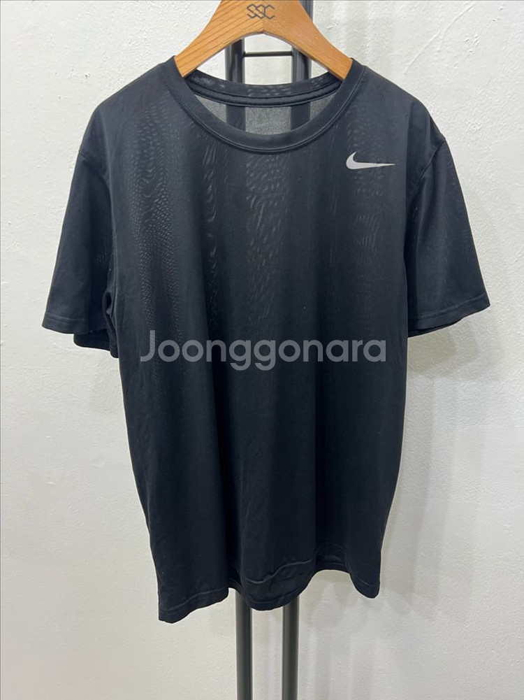 정품) 나이키 남성 드라이핏 기능성 반팔티 M--0