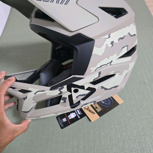 25년 Leatt MTB gravity 4.0 (L)