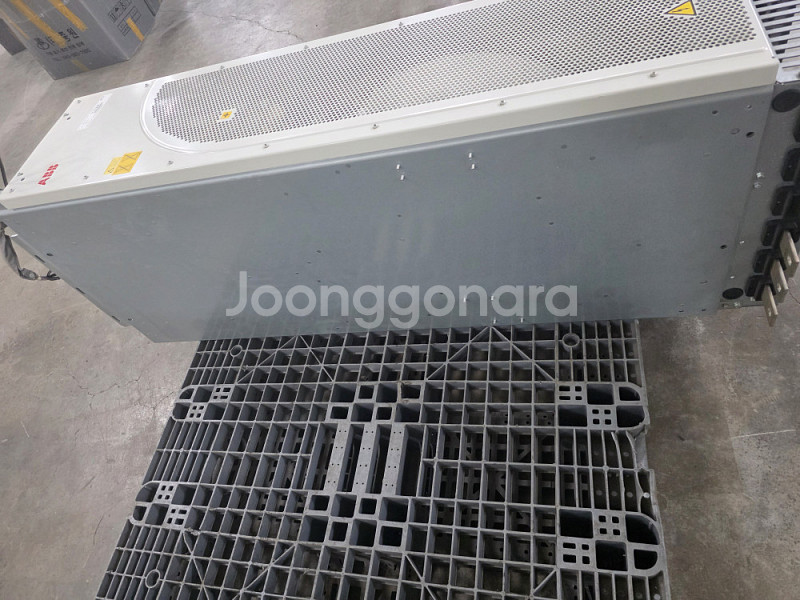 ABB 산업용 인버터 ACS800-04M-0550-7--3