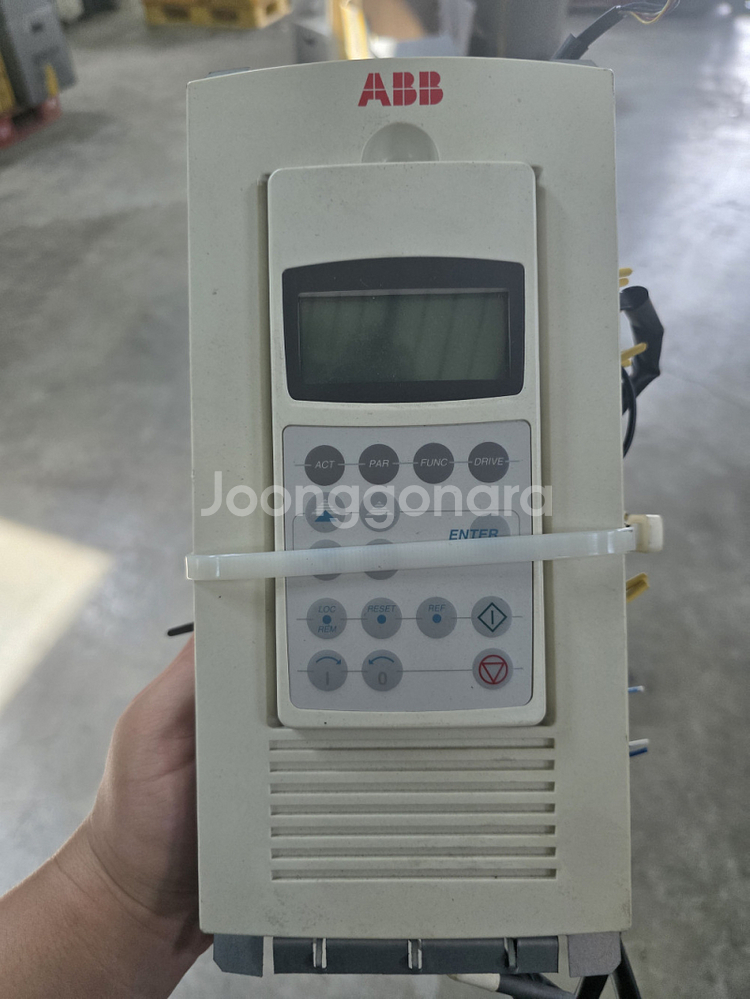 ABB 산업용 대형 인버터 ACS800-04M-0320--5