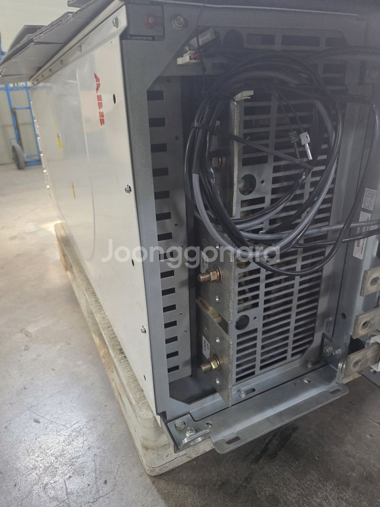ABB 산업용 대형 인버터 ACS800-04M-0320--6