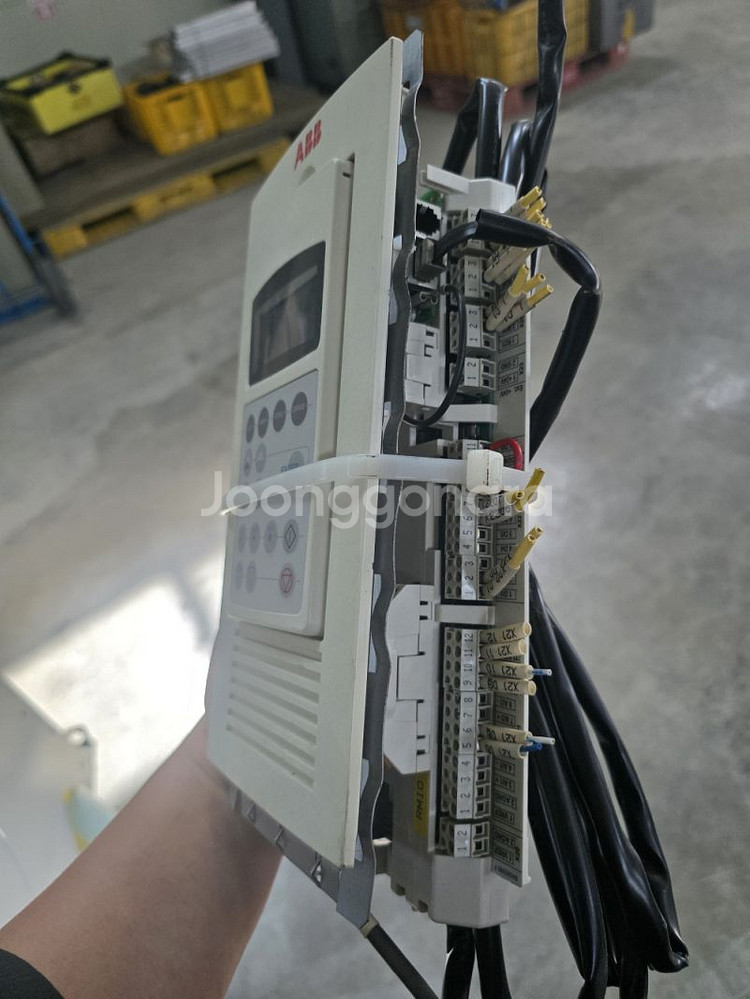 ABB 산업용 대형 인버터 ACS800-04M-0320--1