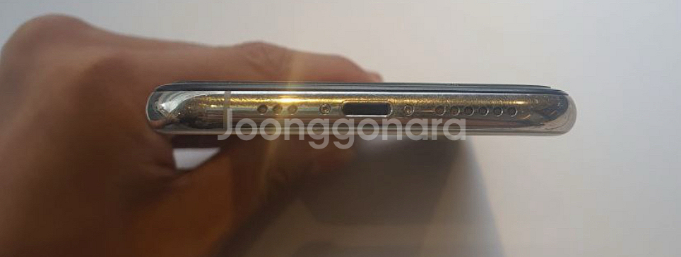 아이폰xs 실버 256gb a급 팝니다.--6
