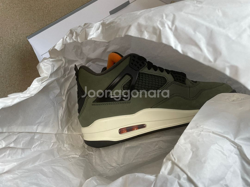 조던4 언디핏 undefeated 260사이즈--0