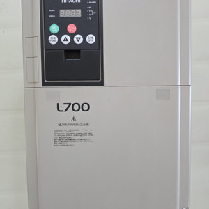 히타치 인버터 L700-300HFF 2대