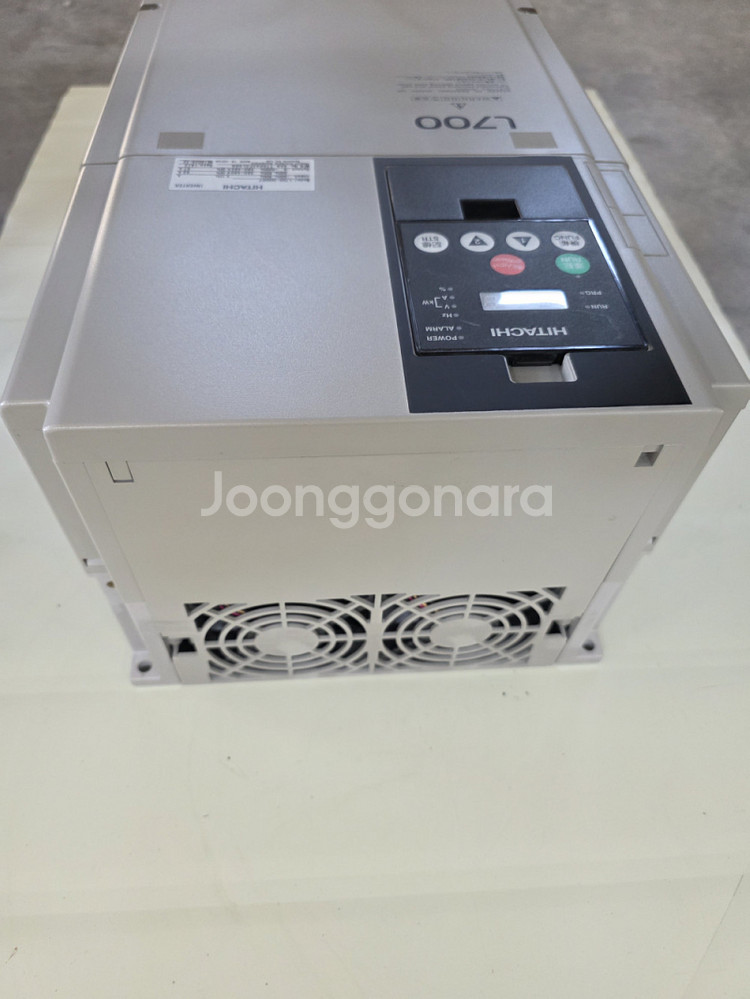 히타치 인버터 L700-300HFF 2대--7