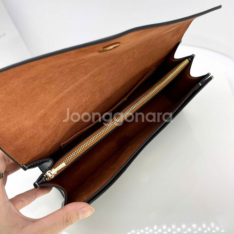 코치 클레어 엔벨로프 크로스바디백 CB198[새상품]--5