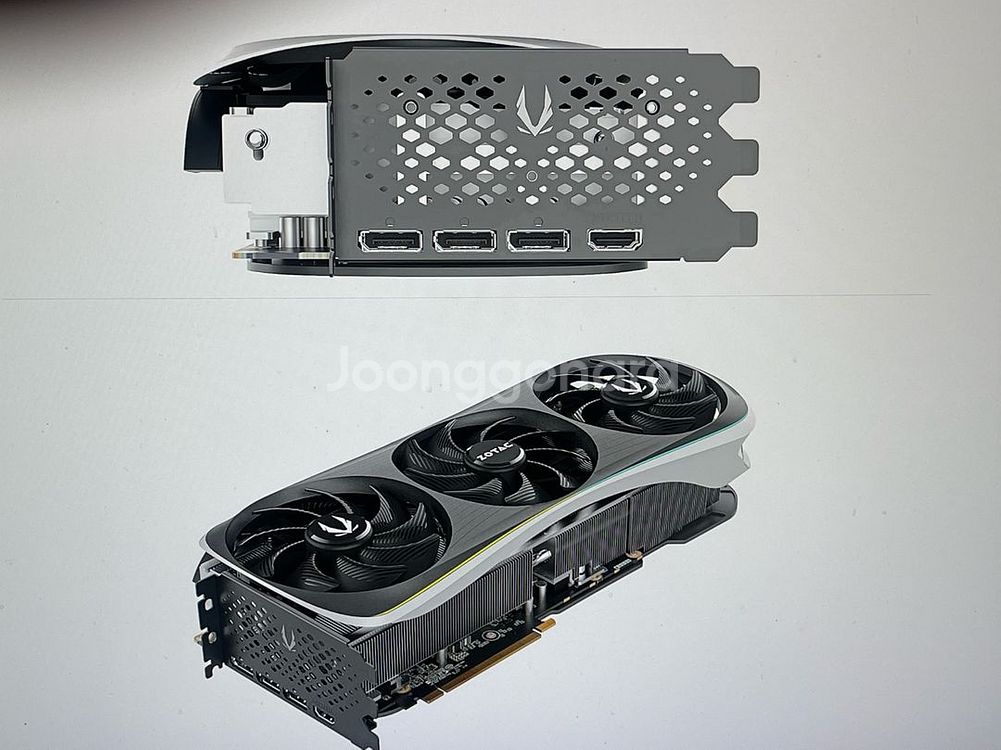 ZOTAC RTX 4080 AMP AIRO화이트--3