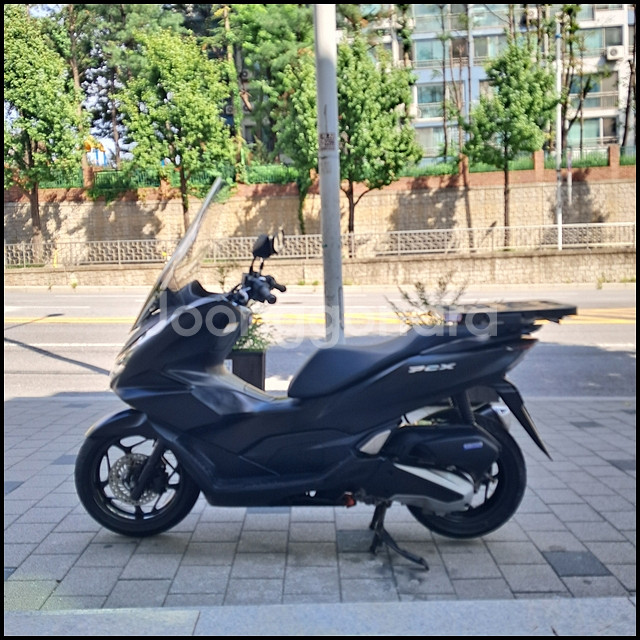 혼다 PCX125 ABS 4만키로 타이어 전,후 교체--1