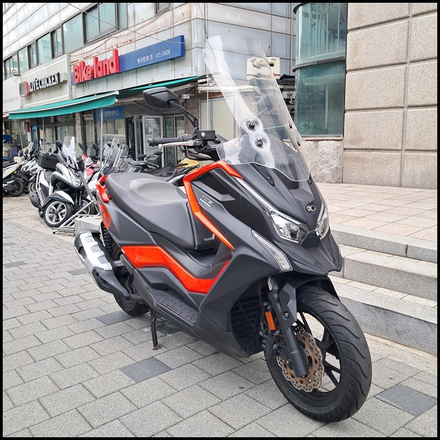 킴코 DTX360 ABS+TCS 최상의 배달용 오토바이 이미지