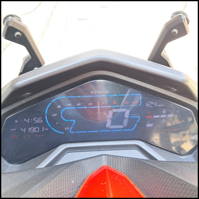 킴코 DTX360 ABS+TCS 최상의 배달용 오토바이 이미지