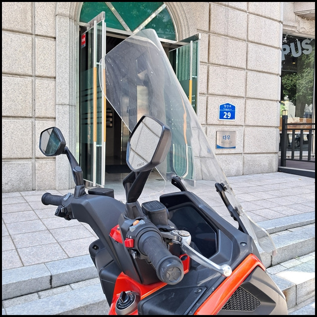 킴코 DTX360 ABS+TCS 최상의 배달용 오토바이 이미지