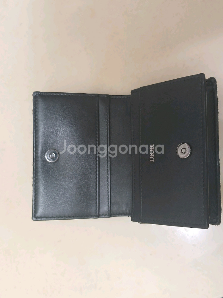 디올 카드지갑 판매합니다--2