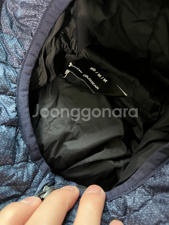 언더아머 경량 패딩 / M--2