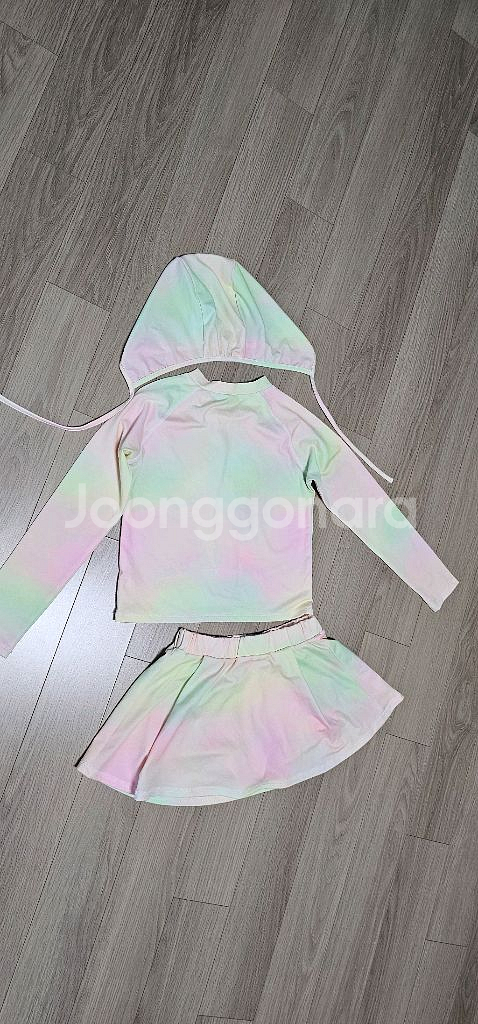 스타일노리터 여아 래쉬가드 스커트 모자 세트--1
