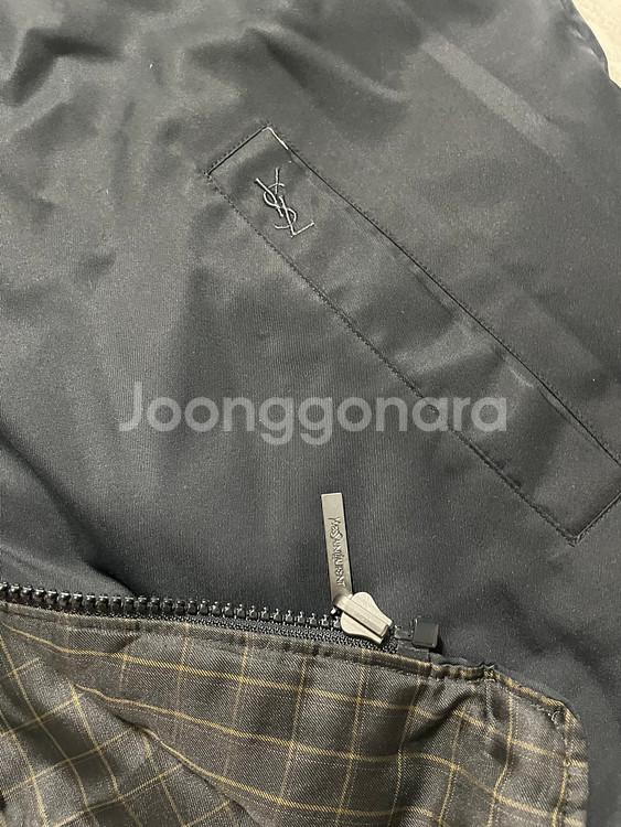 입생로랑 리버시블 내피 패딩 조끼--3