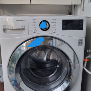 LG 트롬 세탁기 18kg F18WDAP(상태좋음)