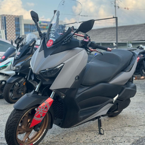 야마하 xmax300 (2021)