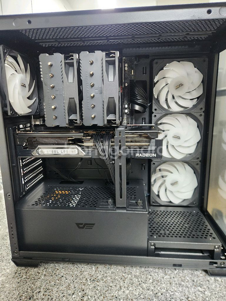 7800X3D 9070XT 게이밍 컴퓨터 본체--0
