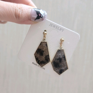 무니켈침 귀걸이