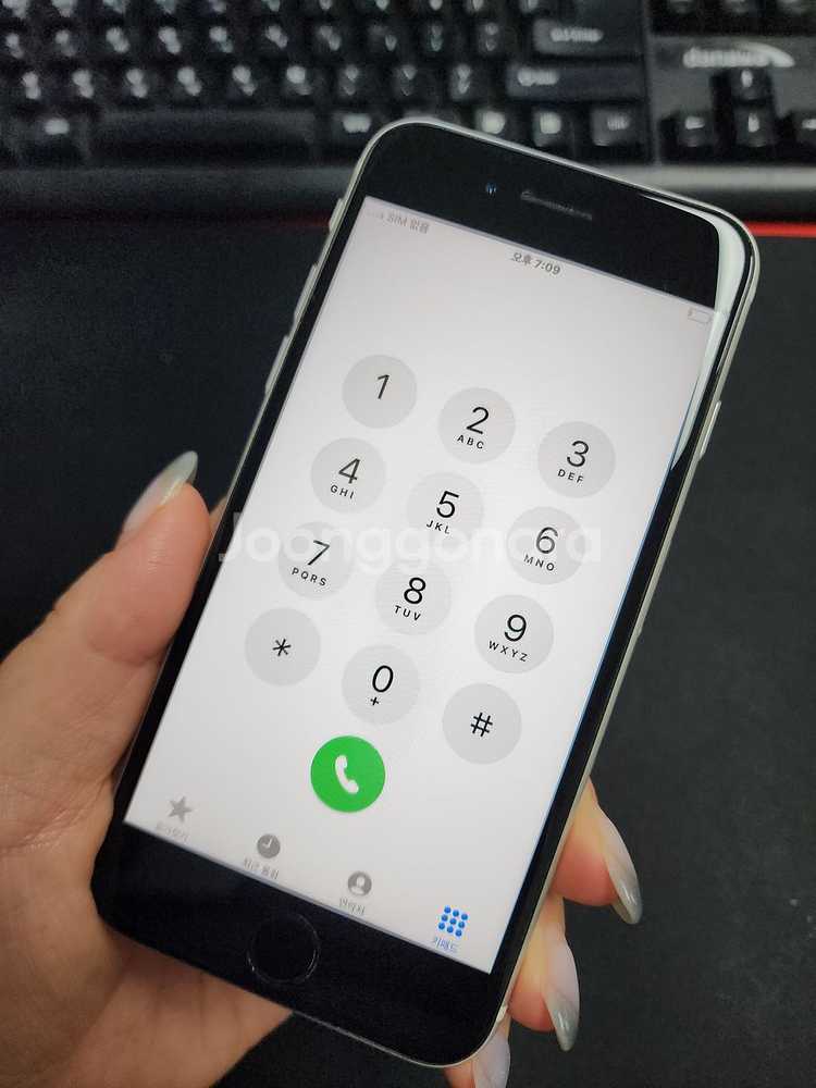 아이폰SE2 128기가 540979--2