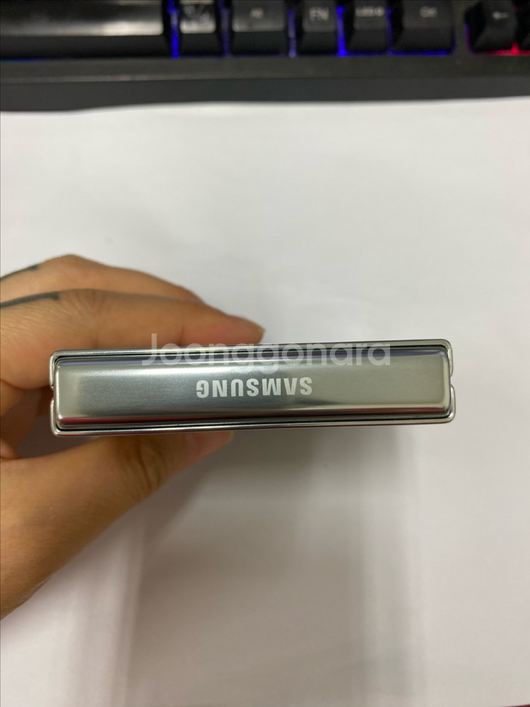 KT 갤럭시Z플립5 민트 SS급 256G 무잔상--5