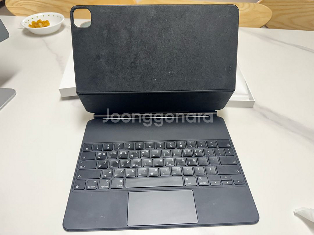 아이패드 12.9 매직키보드--0