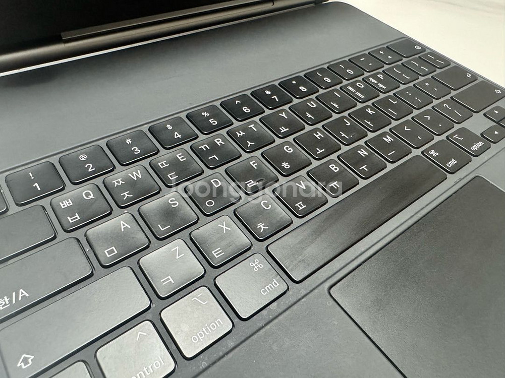 아이패드 12.9 매직키보드--1