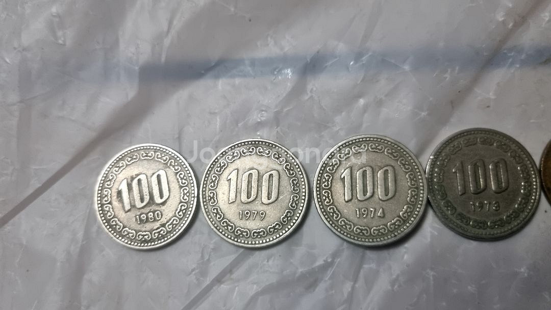 희귀동전 (귀히물품) 판매합니다 100원동전 30만원--0