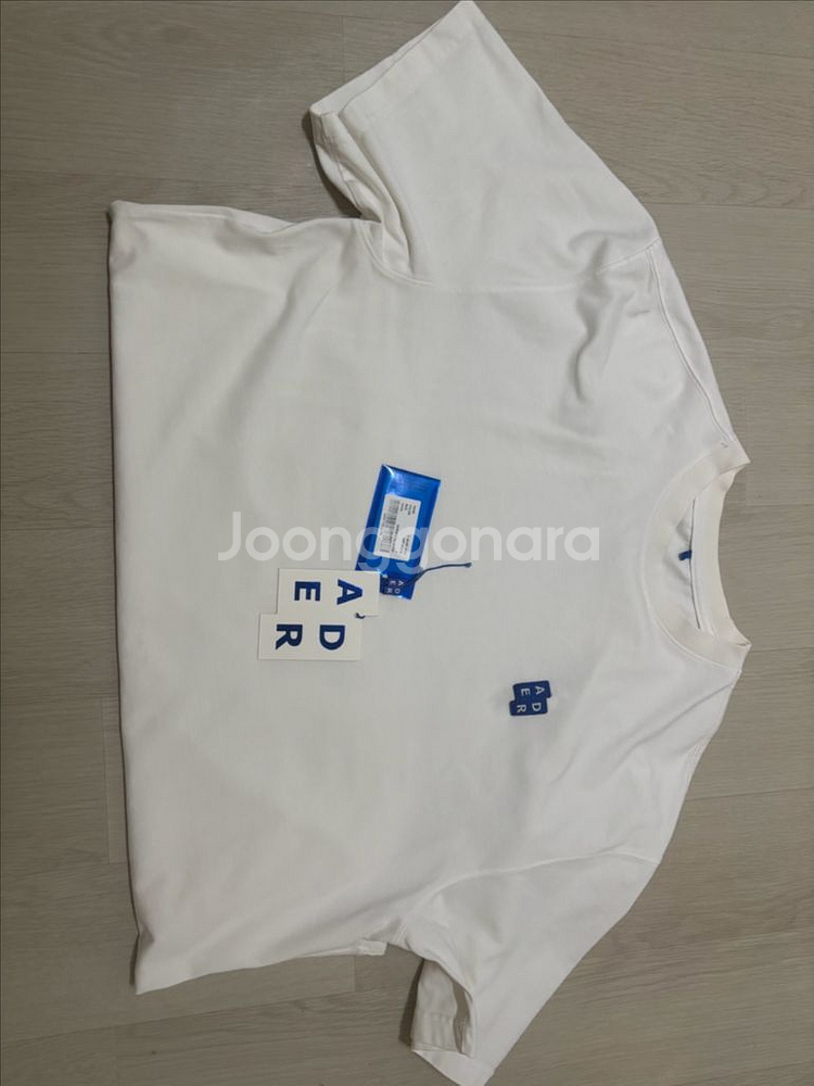 아더에러 시그니피컨트 TRS 태그 티셔츠 01 오프 화--3