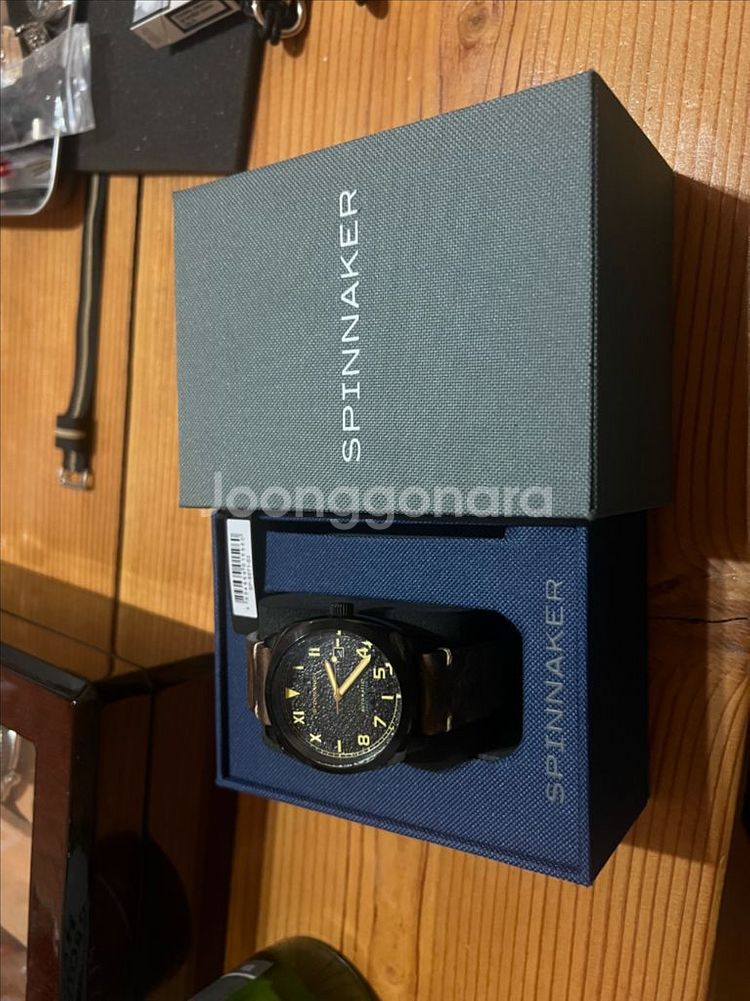 스피나커 헐 오토매틱 모델 판매합니다.--1