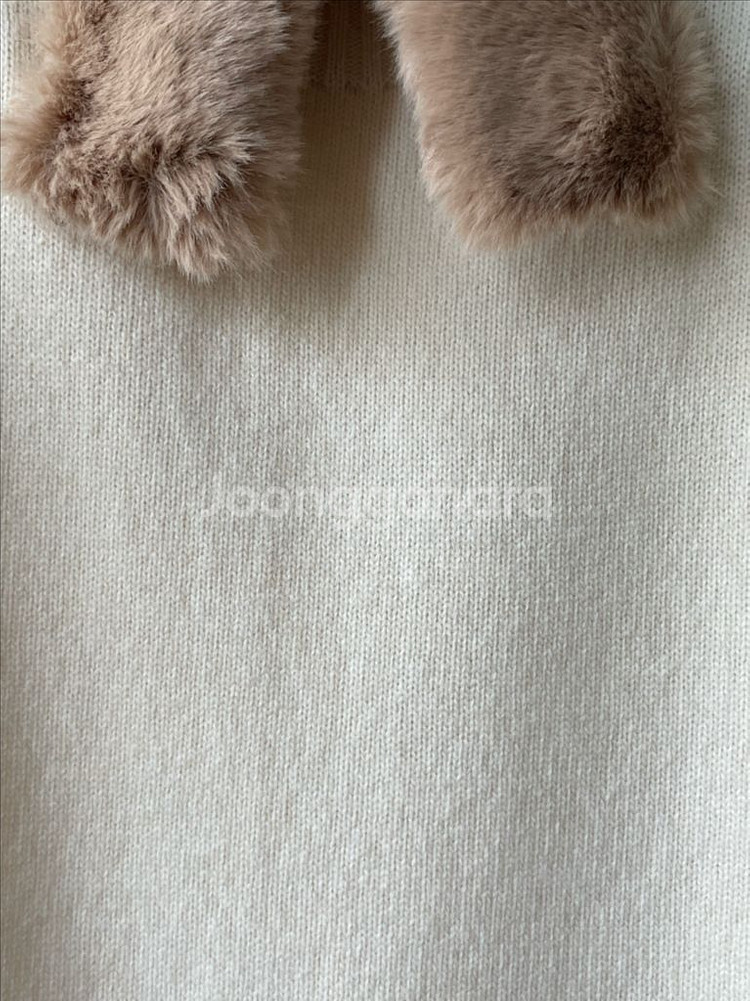 명품 블루마린 터틀넥 니트 크림 새상품--7