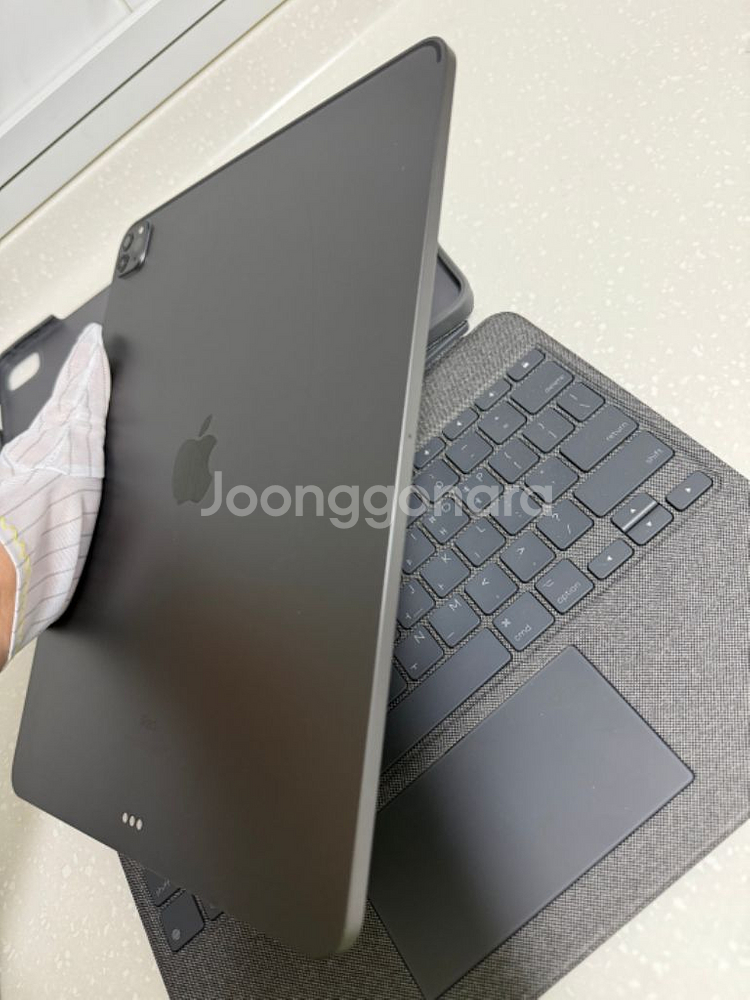 아이패드 프로 12.9 M1 256G 로지텍키보드케이스--7
