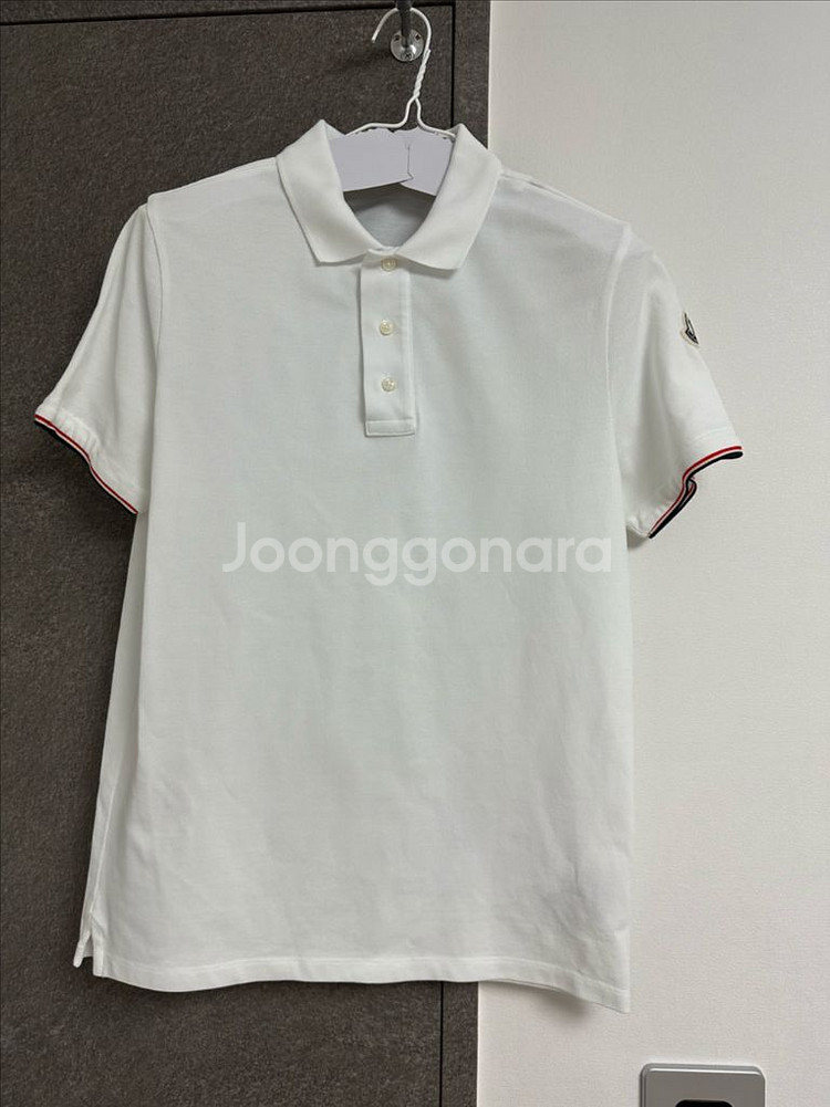 몽클레어 삼선포인트 반팔 카라티 M--0