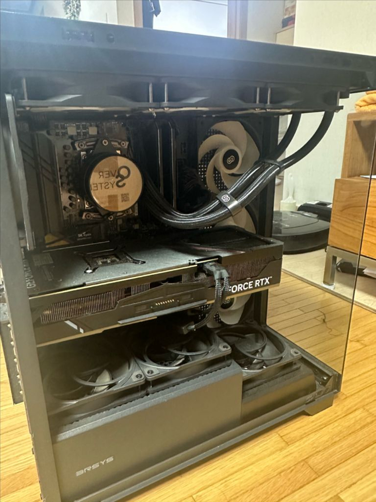 7900x3d 4070 32gb 게이밍 컴퓨터 이미지