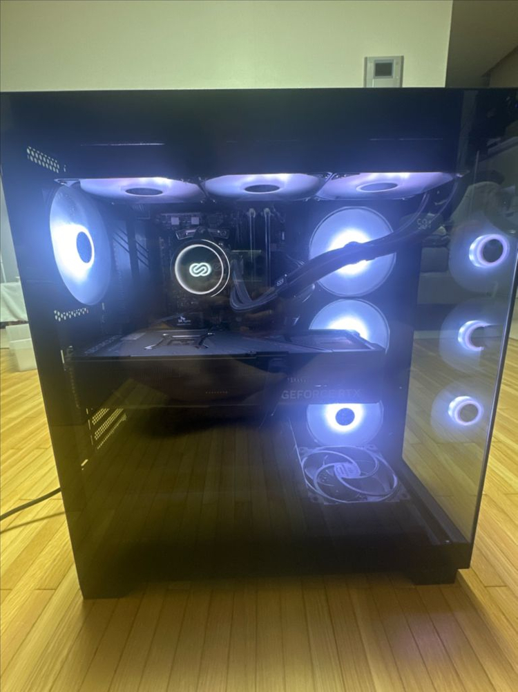 7900x3d 4070 32gb 게이밍 컴퓨터 이미지