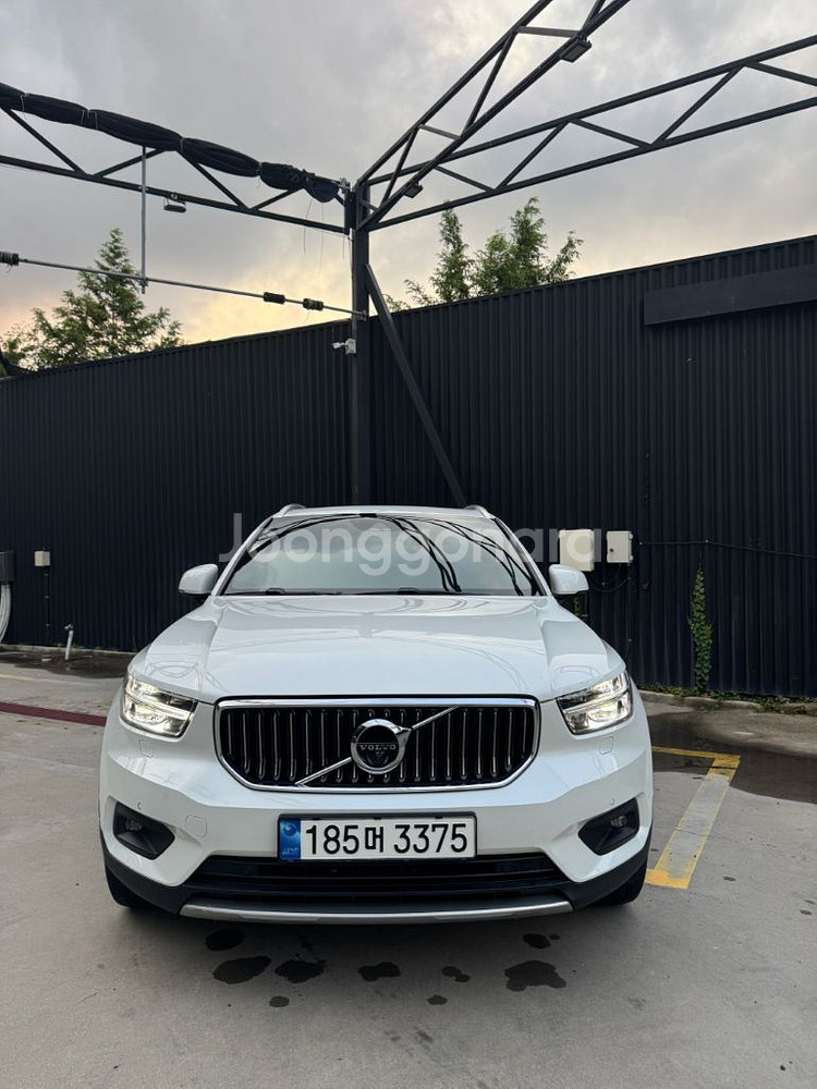 볼보 xc40 b4 인스크립션--0