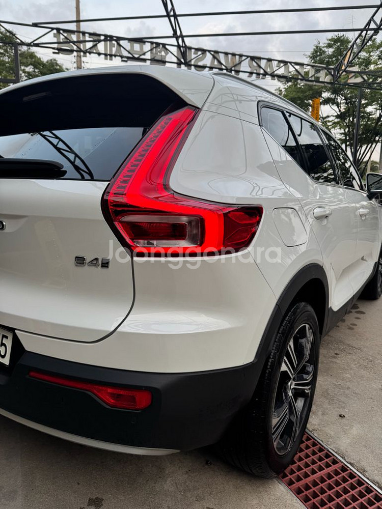 볼보 xc40 b4 인스크립션--5