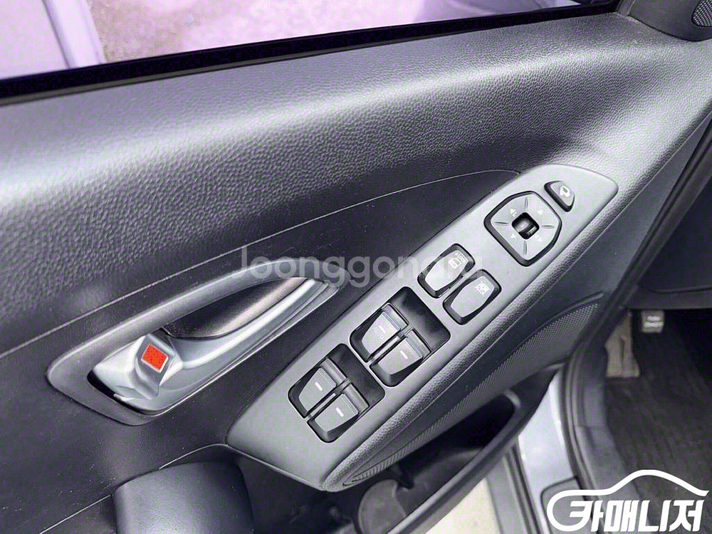 [현대]뉴 투싼iX 디젤(E-VGT)2WD 스마트 스페--8