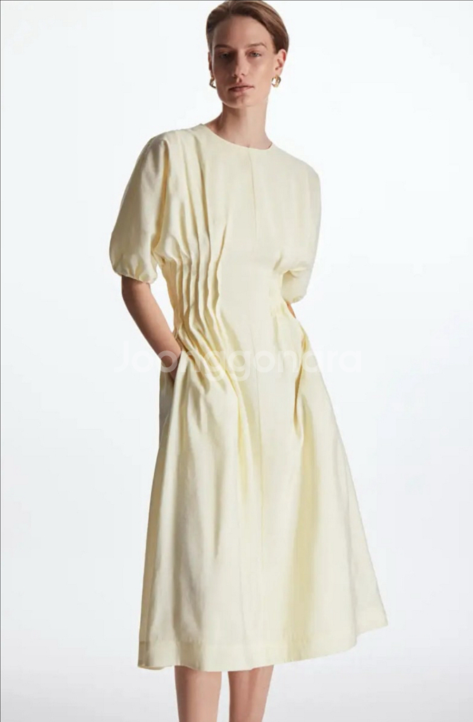 COS 개더드 미디 원피스 EUR 34--0