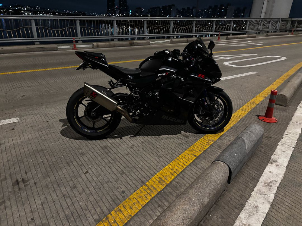 18년식 아크라풀배기 r1000r 이미지
