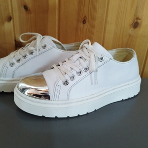 uk3 220mm 닥터마틴 알렉세이 메탈 스니커즈
