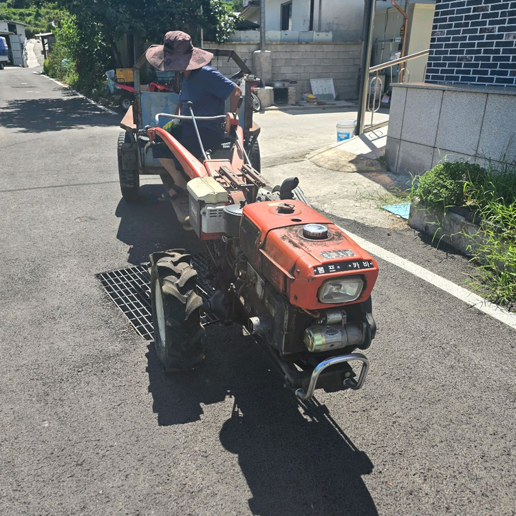 로타리용 경운기(대동8마력) 이미지