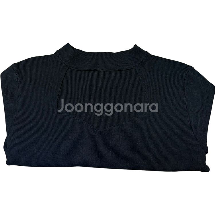 블랙 컷아웃 반팔 골지 티셔츠--5