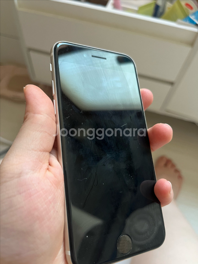 아이폰 se3 128기가 판매합니다--0