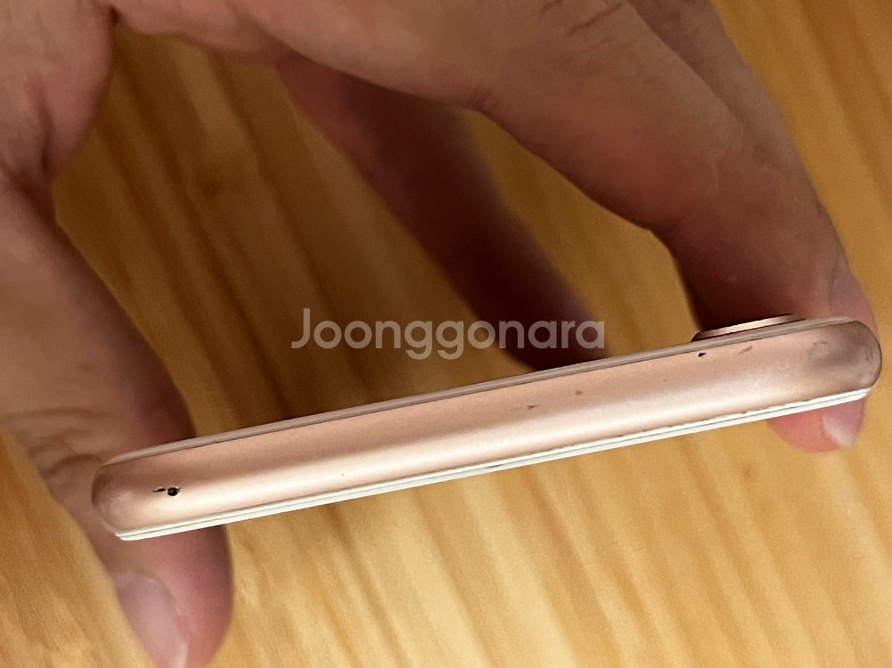 아이폰8 골드 64GB--2
